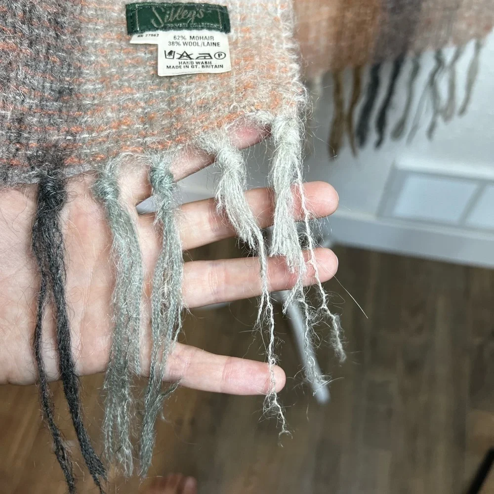 VNTG Wool /‎ Mohair Blend Scarf - Made in Great Britain